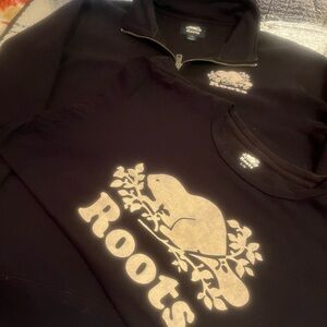 Men's Roots Half Zip & Beaver Tee Collection (2) - Size Large - 9/10 Conditon
